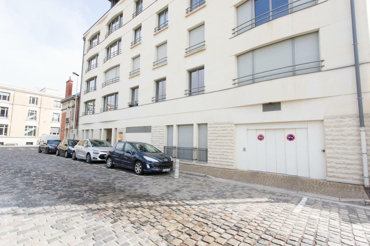In Front Of Cathederal ! Apartment Reims Exterior photo